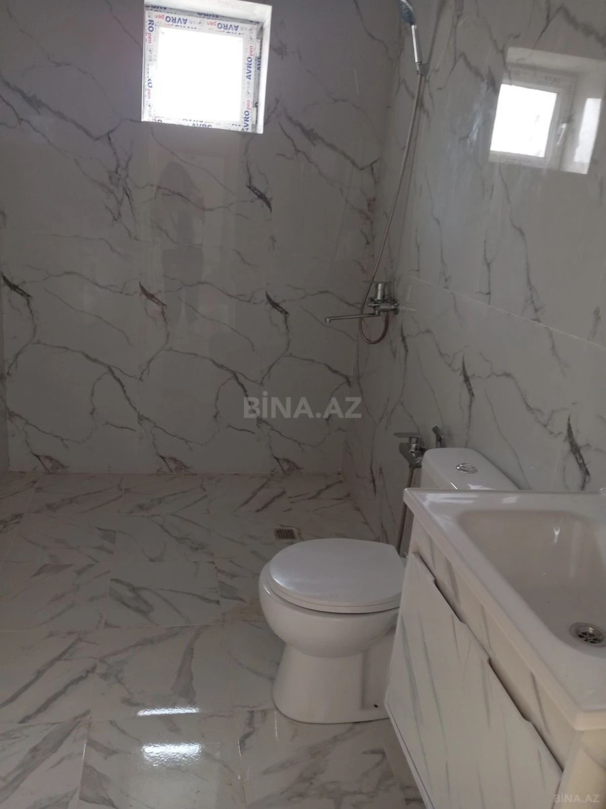 Satılır 4 otaqlı həyət evi 144 m²