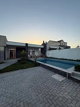 Kirayə verilir 4 otaqlı həyət evi 300 m²