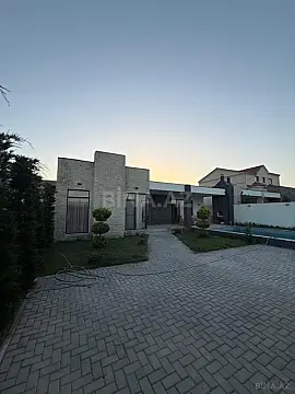 Kirayə verilir 4 otaqlı həyət evi 300 m²