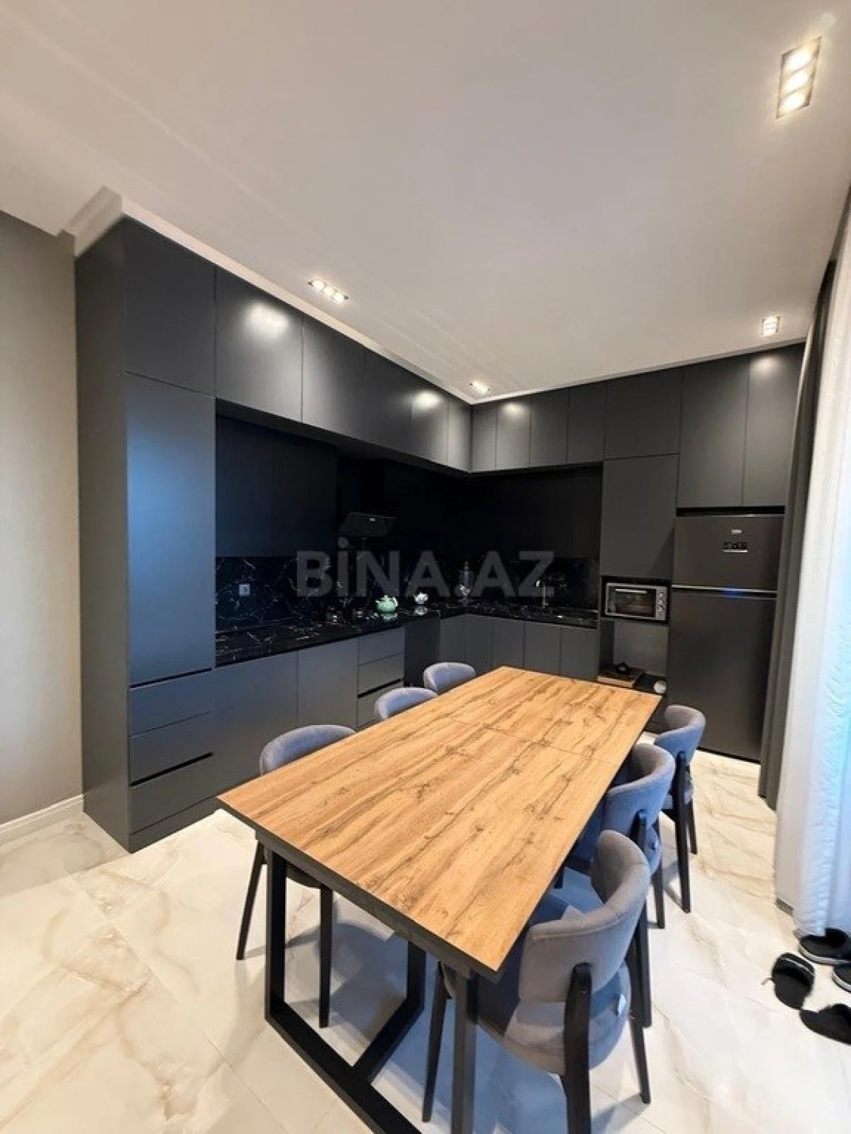 Kirayə verilir 4 otaqlı həyət evi 300 m²