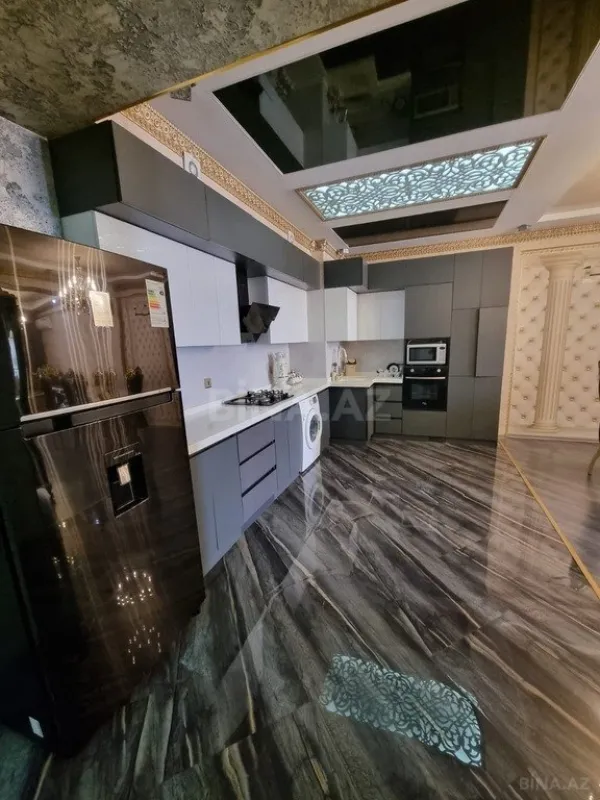 Satılır 3 otaqlı mənzil 120 m²