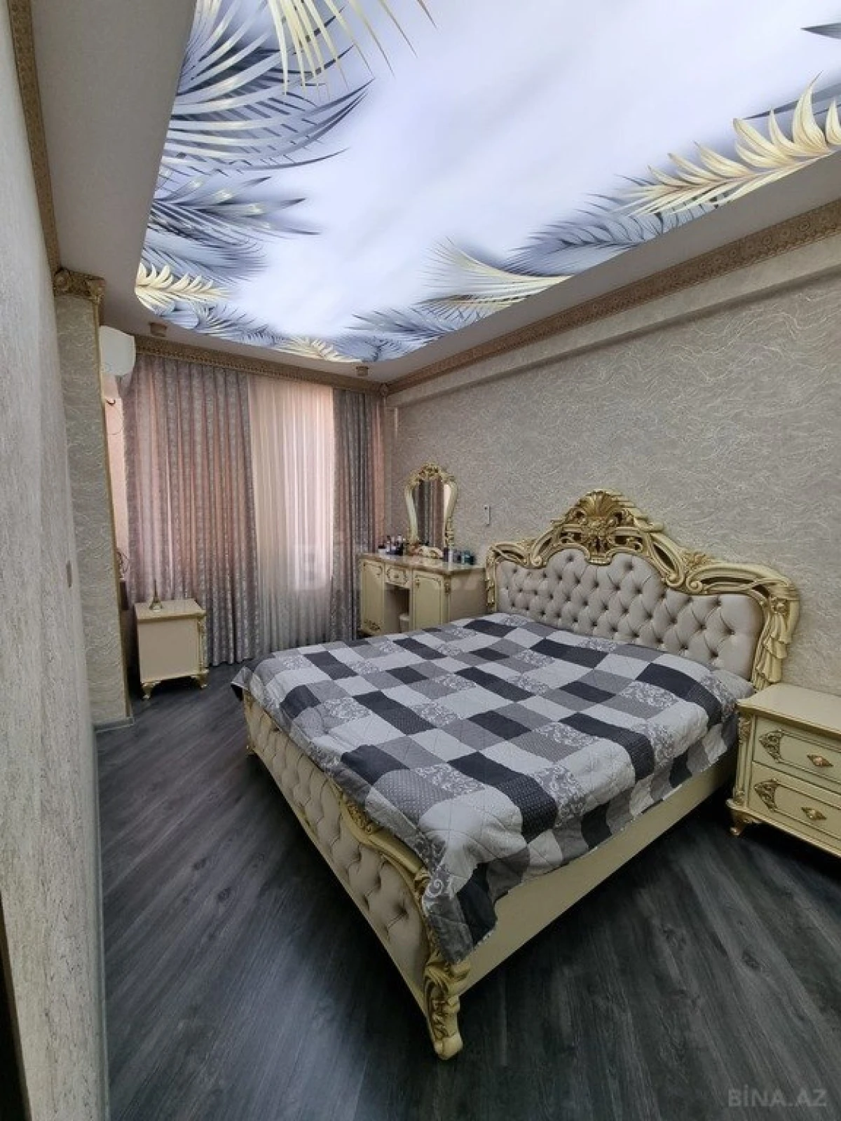 Satılır 3 otaqlı mənzil 120 m²