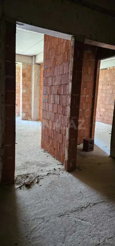 Satılır 3 otaqlı mənzil 119 m²