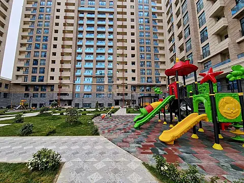 Satılır 3 otaqlı mənzil 119 m²