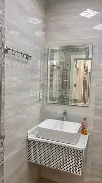 Satılır 2 otaqlı mənzil 102 m²