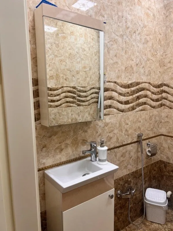 Satılır 3 otaqlı mənzil 125 m²