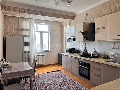 Satılır 3 otaqlı mənzil 125 m²