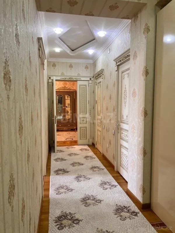 Satılır 3 otaqlı mənzil 125 m²