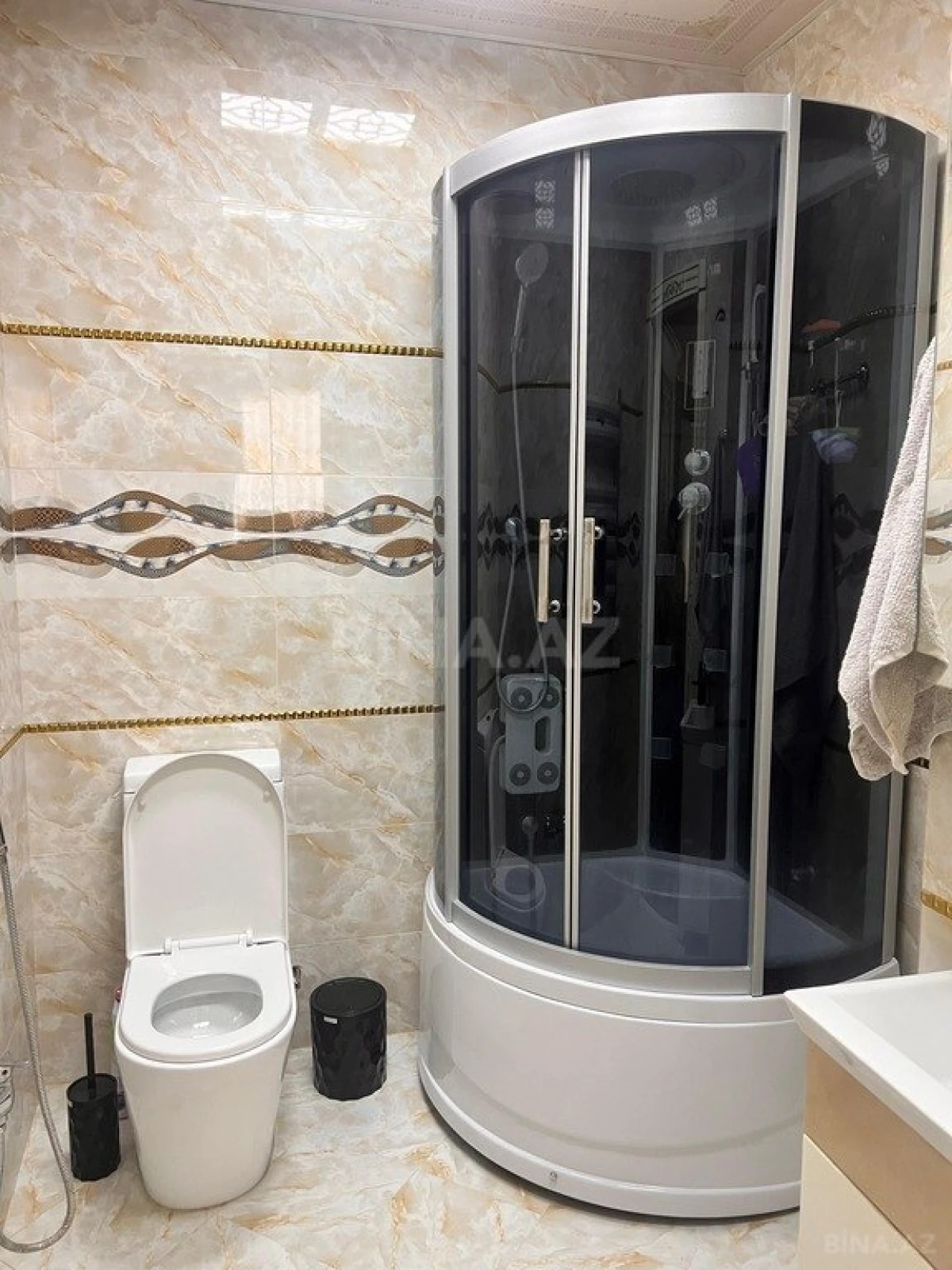 Satılır 3 otaqlı mənzil 125 m²