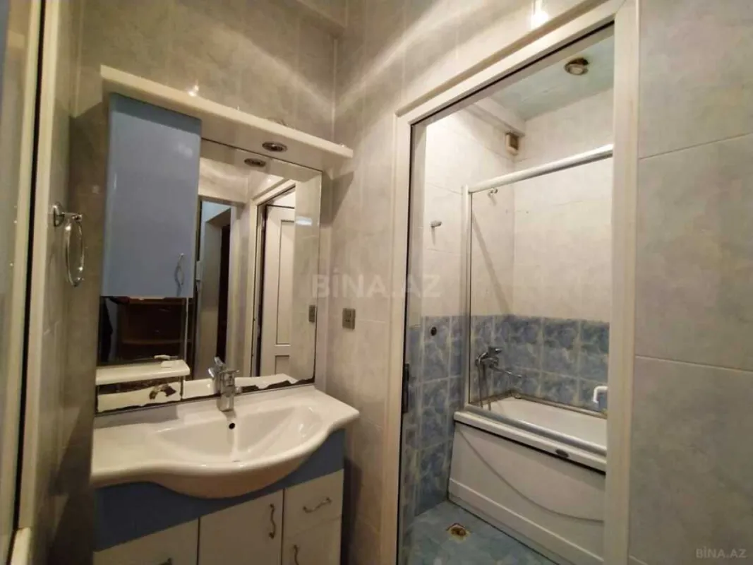 Satılır 2 otaqlı mənzil 72 m²