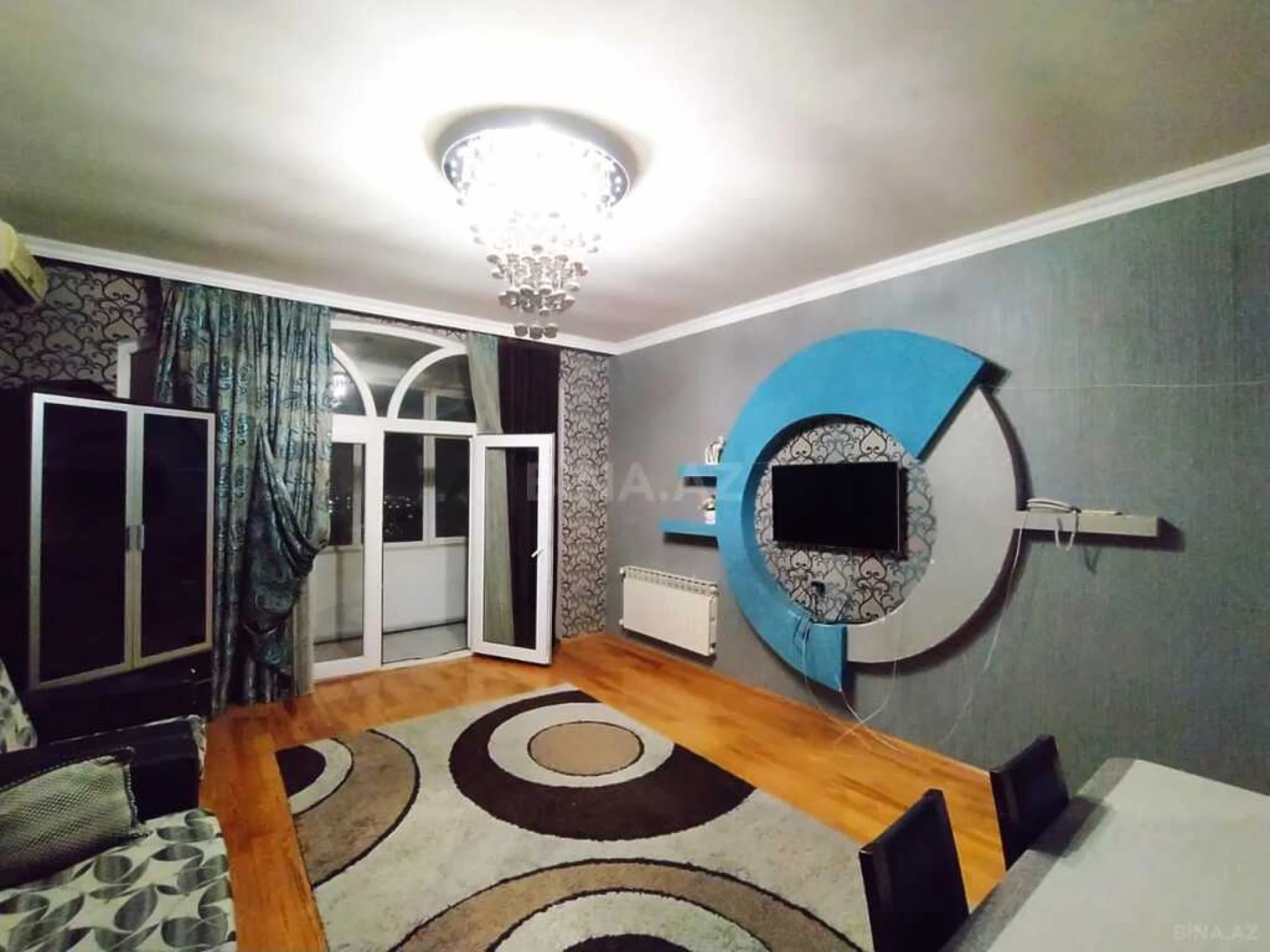 Satılır 2 otaqlı mənzil 72 m²