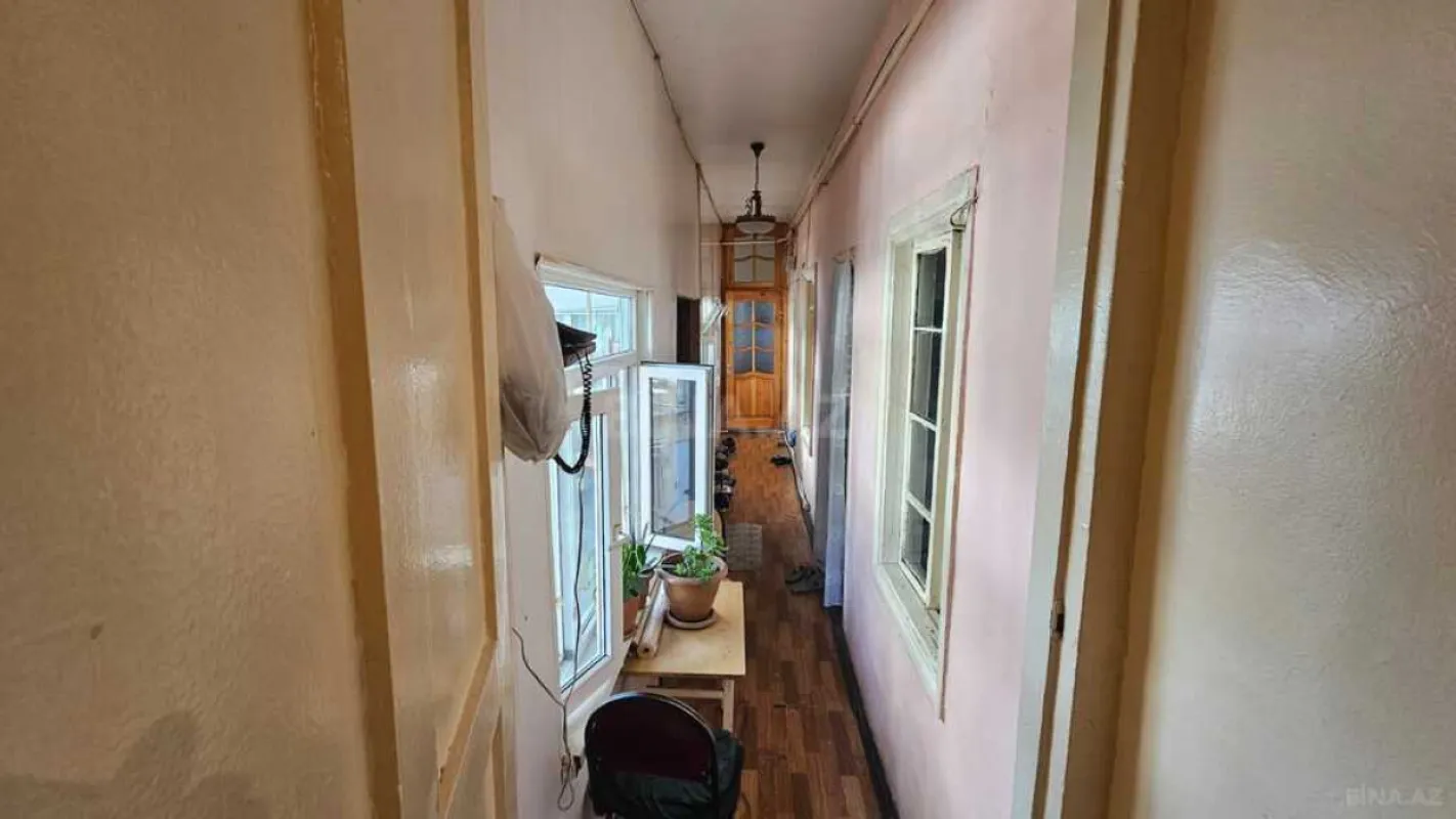 Satılır 5 otaqlı mənzil 117 m²