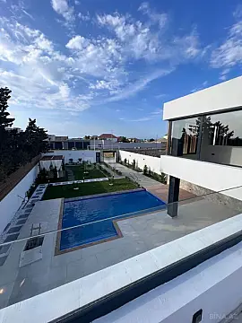 Kirayə verilir 4 otaqlı həyət evi 220 m²