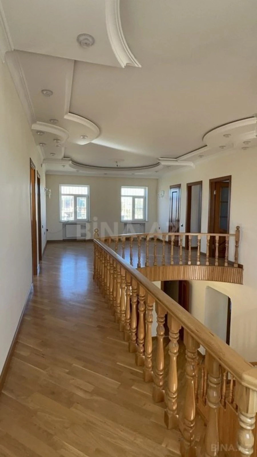Satılır 7 otaqlı həyət evi 240 m²