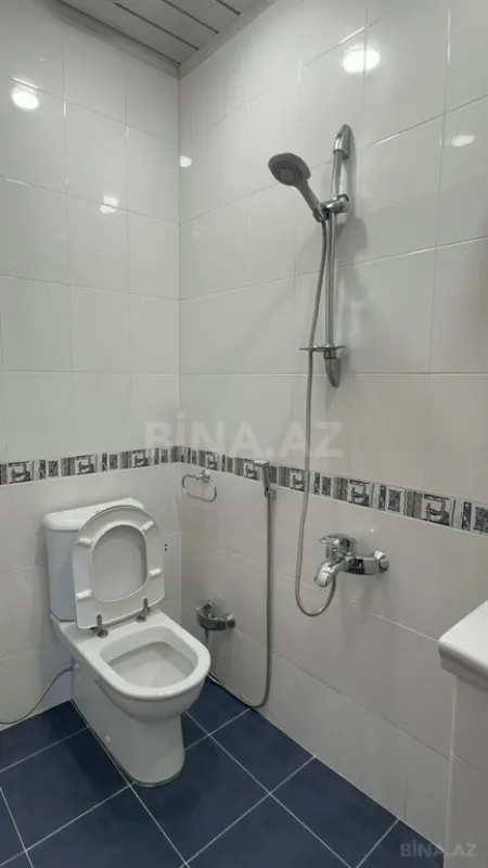 Satılır 7 otaqlı həyət evi 240 m²