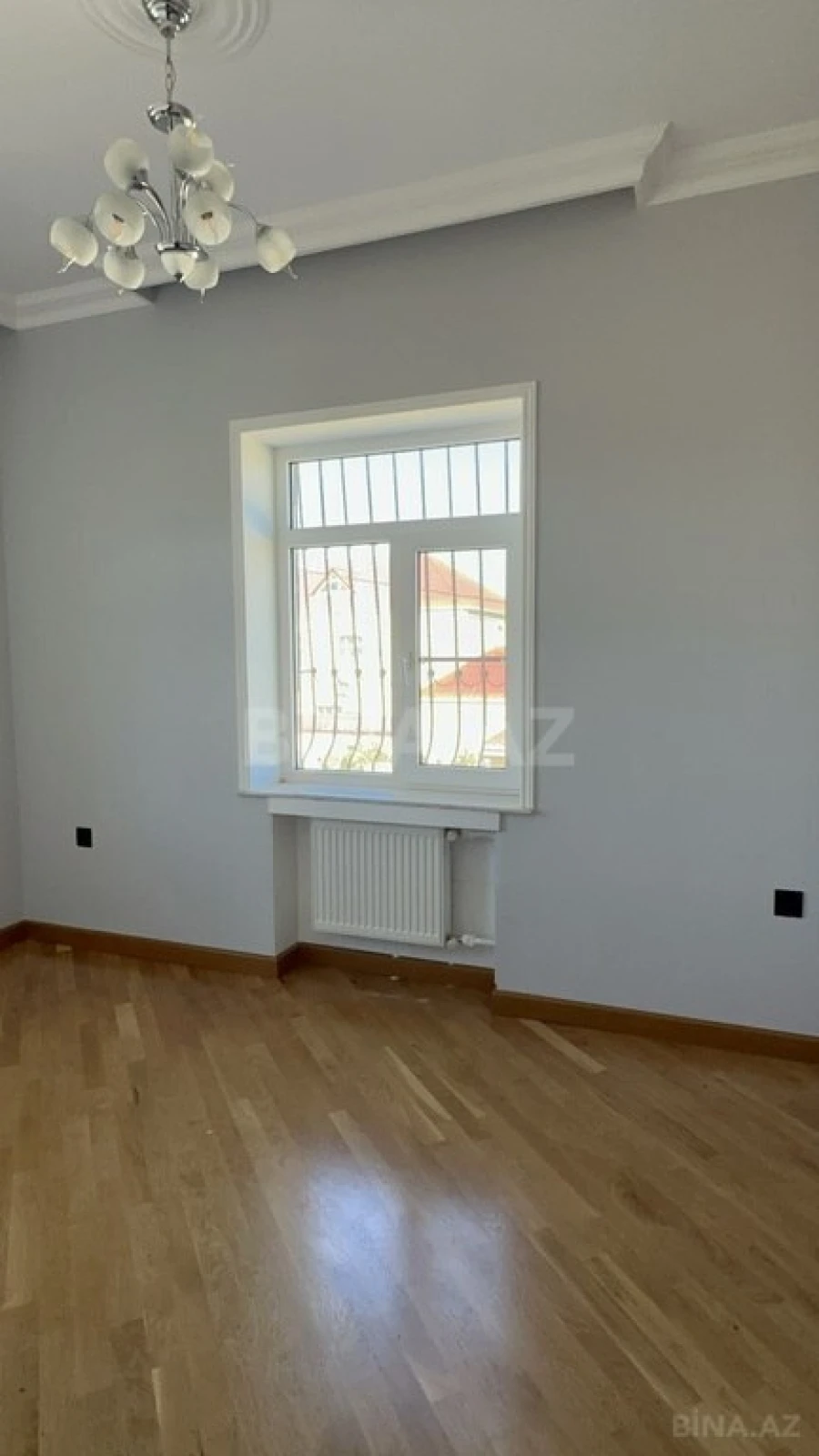 Satılır 7 otaqlı həyət evi 240 m²