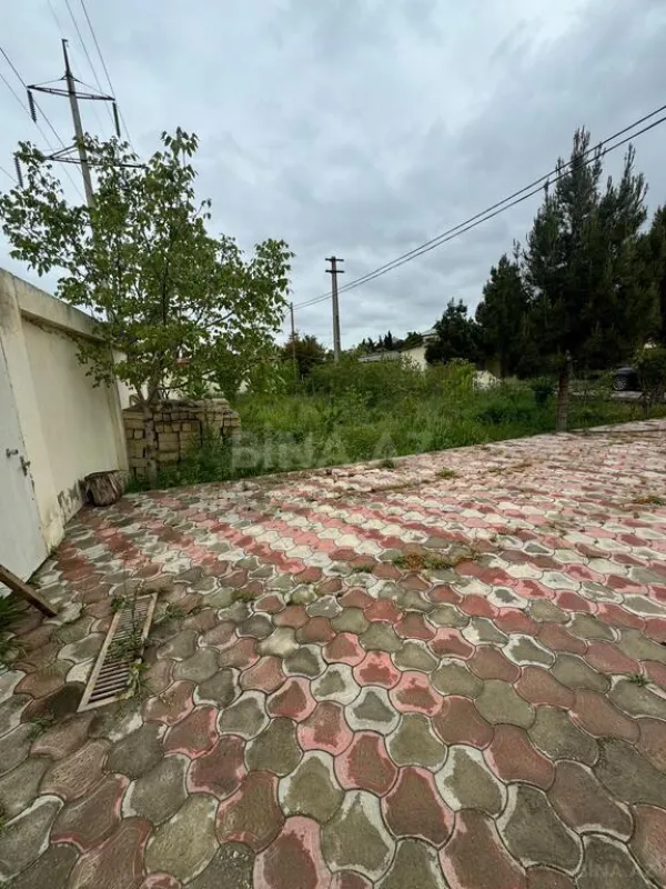 Satılır 5 otaqlı həyət evi 350 m²