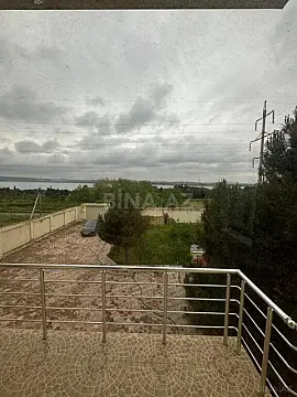 Satılır 5 otaqlı həyət evi 350 m²