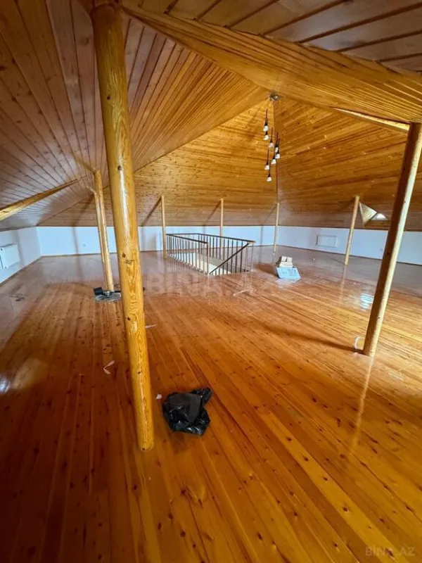 Satılır 5 otaqlı həyət evi 350 m²