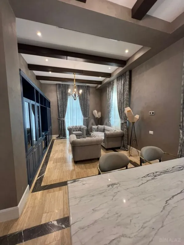 Kirayə verilir 5 otaqlı həyət evi 420 m²