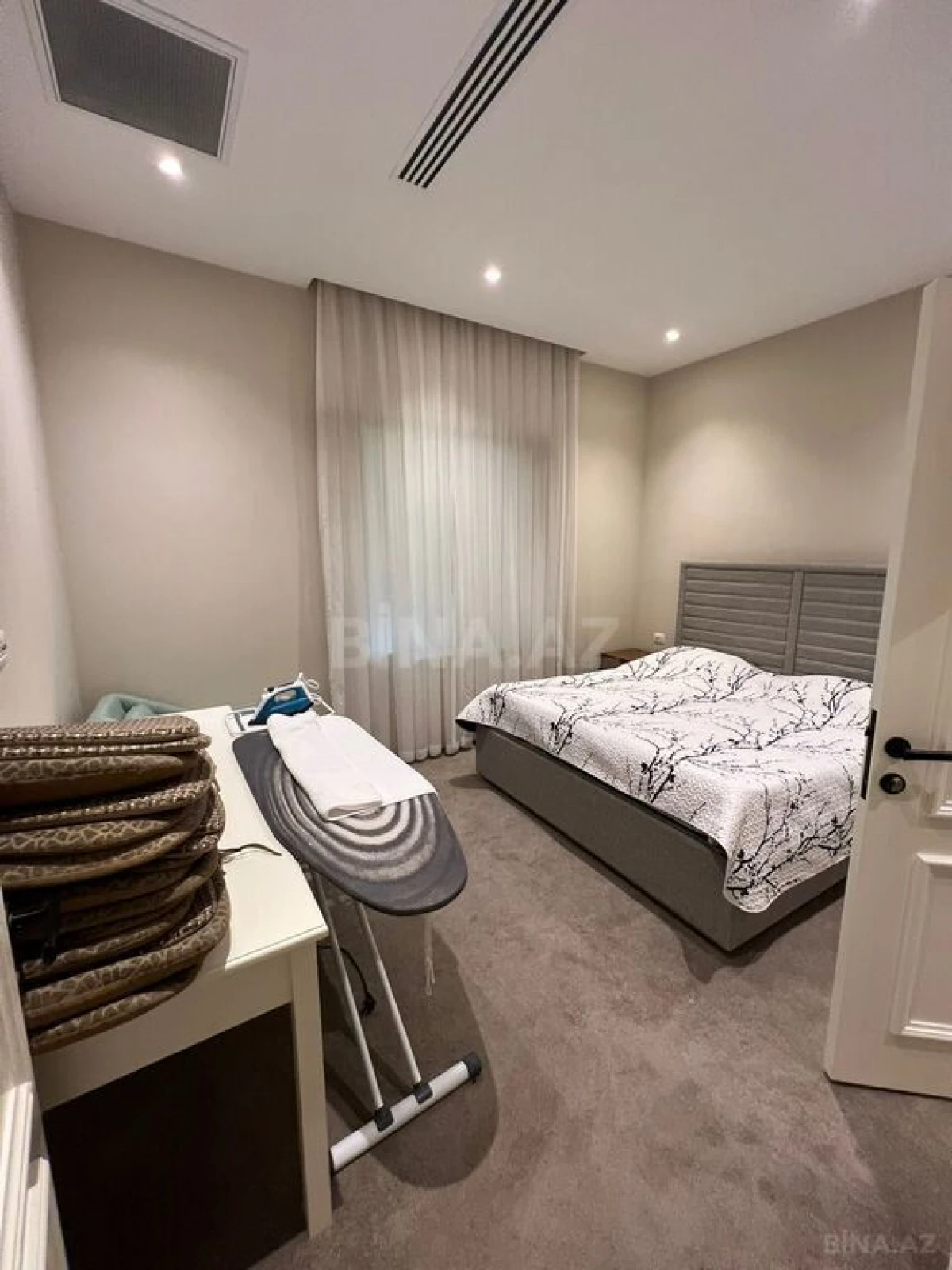 Kirayə verilir 5 otaqlı həyət evi 420 m²