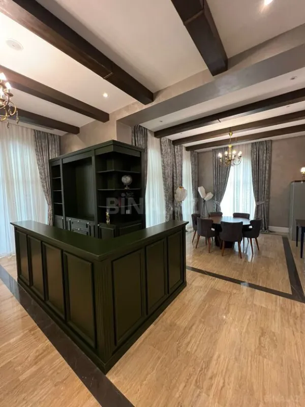 Kirayə verilir 5 otaqlı həyət evi 420 m²