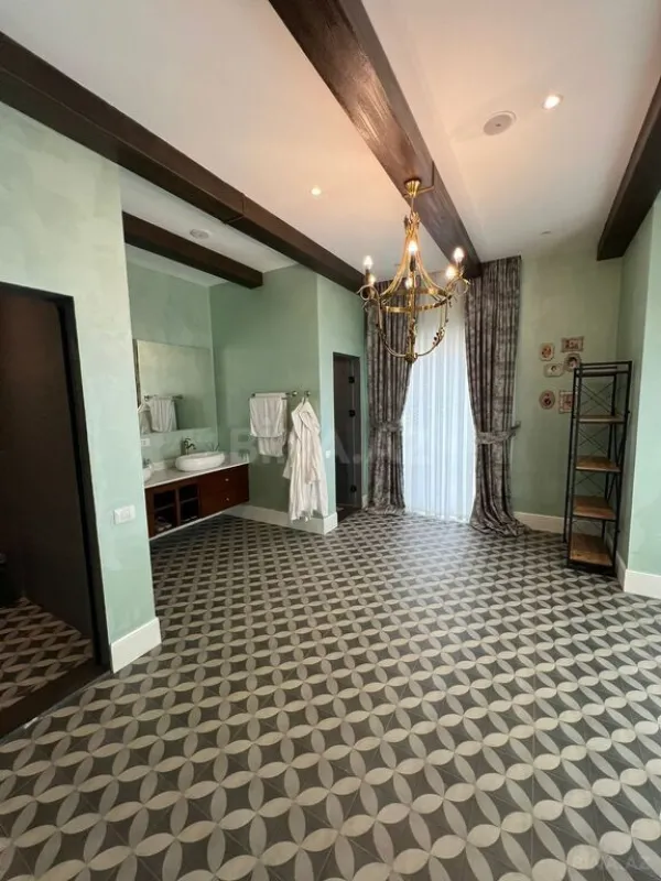 Kirayə verilir 5 otaqlı həyət evi 420 m²