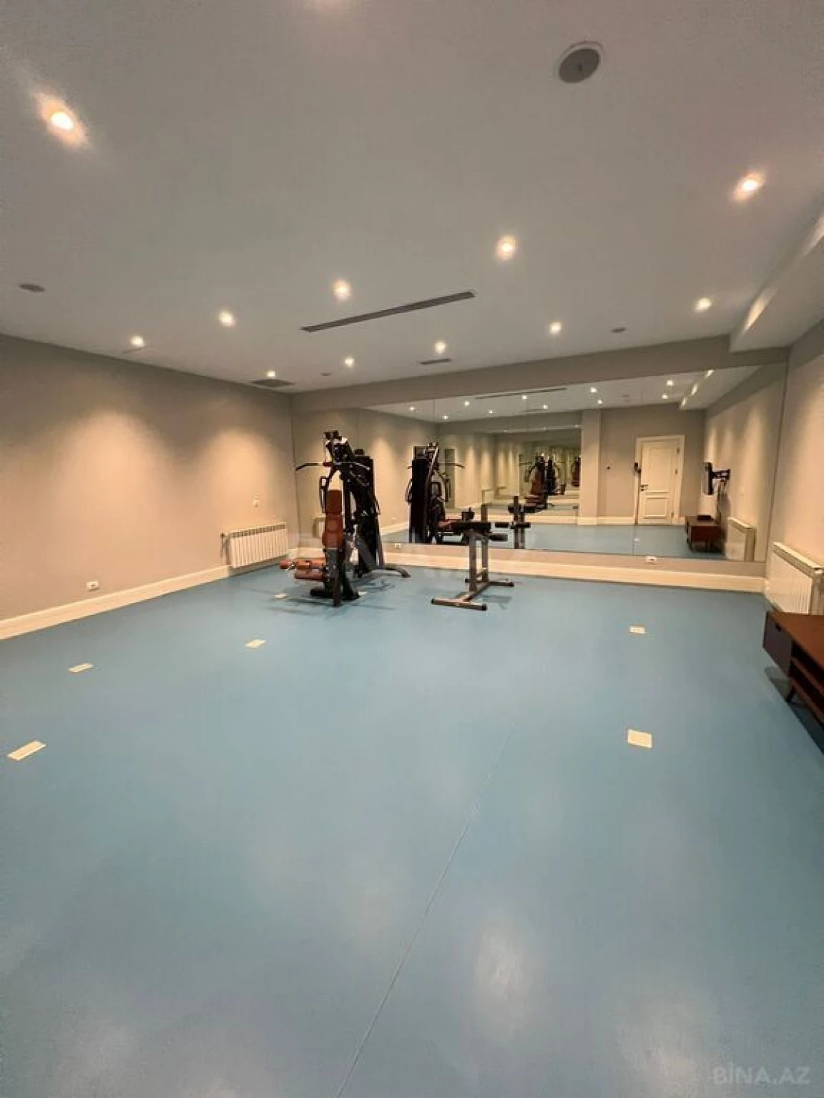 Kirayə verilir 5 otaqlı həyət evi 420 m²