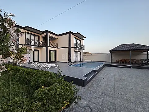 Kirayə verilir 5 otaqlı həyət evi 400 m²