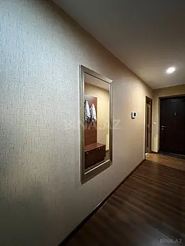 Kirayə verilir 2 otaqlı mənzil 95 m²