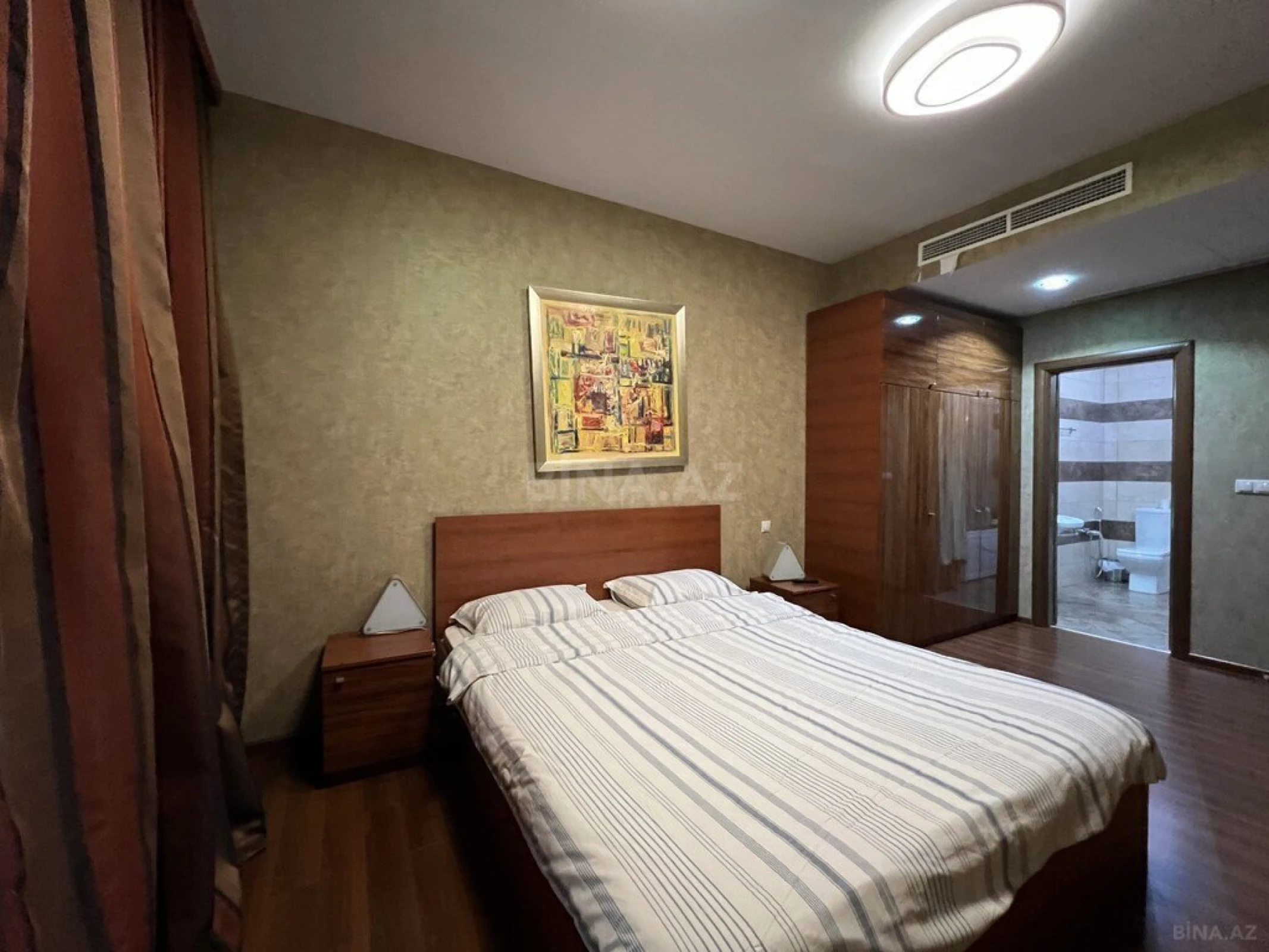Kirayə verilir 2 otaqlı mənzil 95 m²