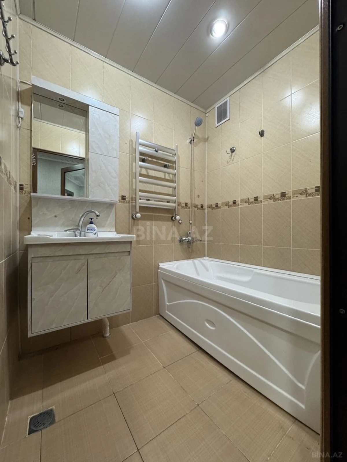 Satılır 3 otaqlı mənzil 100 m²