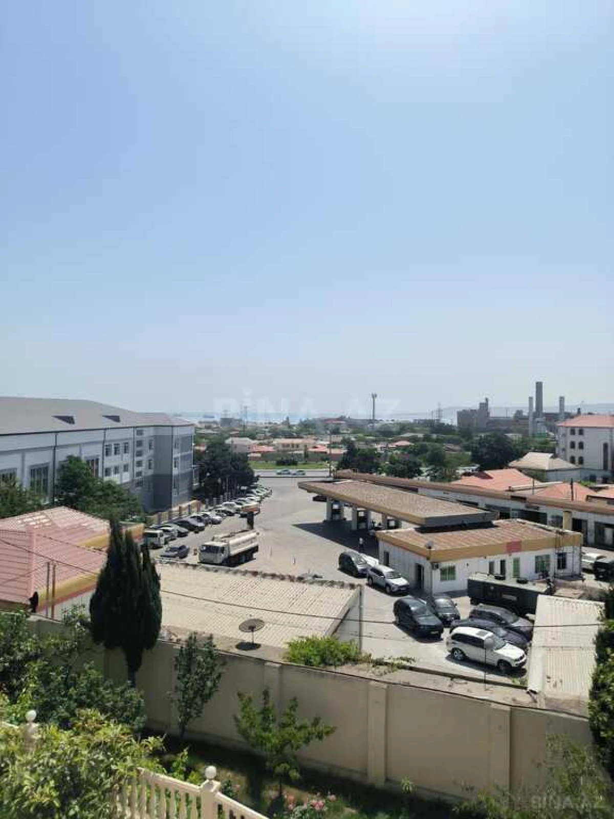 Satılır 5 otaqlı həyət evi 360 m²