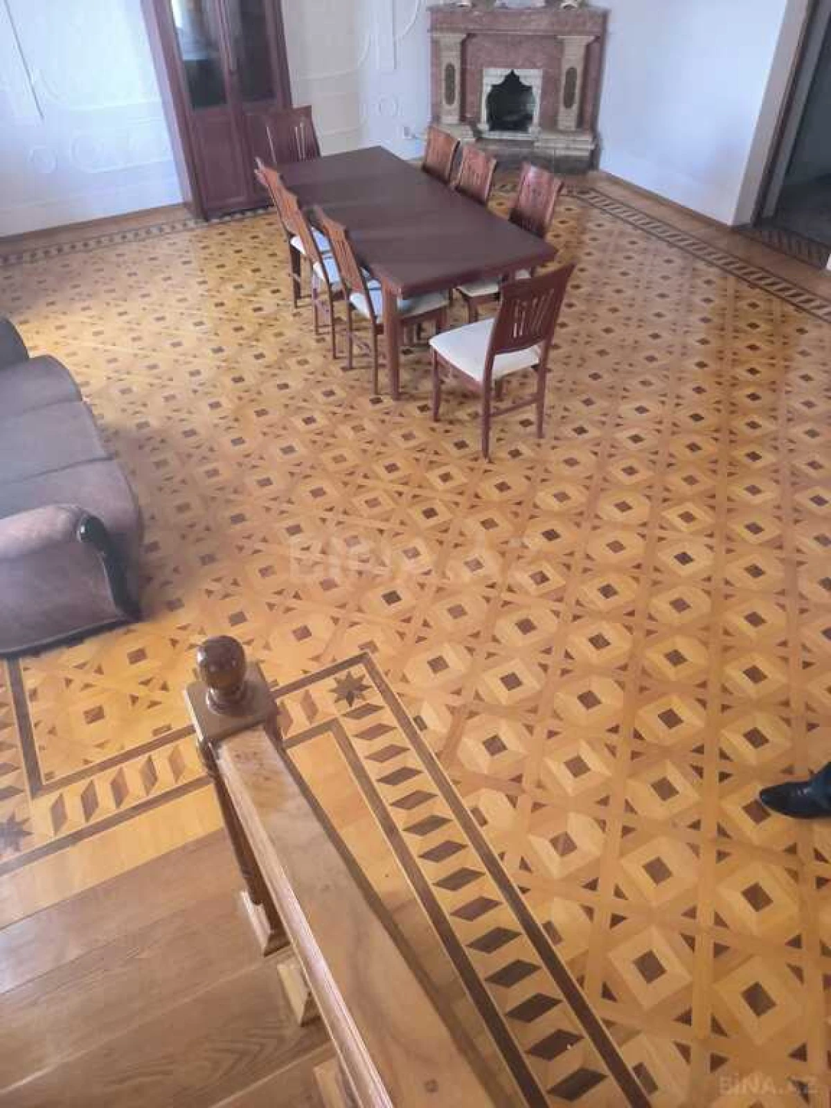 Satılır 5 otaqlı həyət evi 360 m²