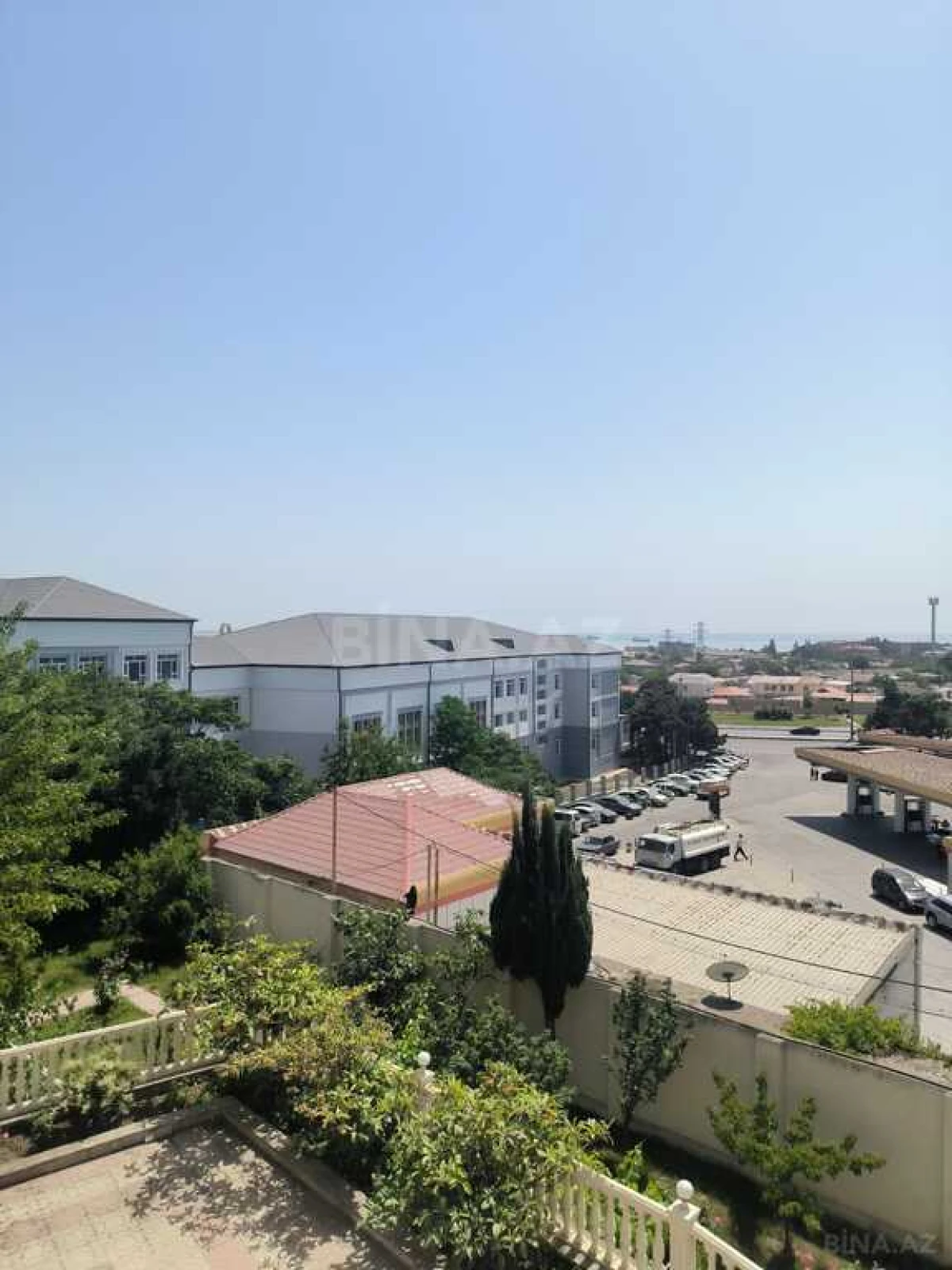Satılır 5 otaqlı həyət evi 360 m²