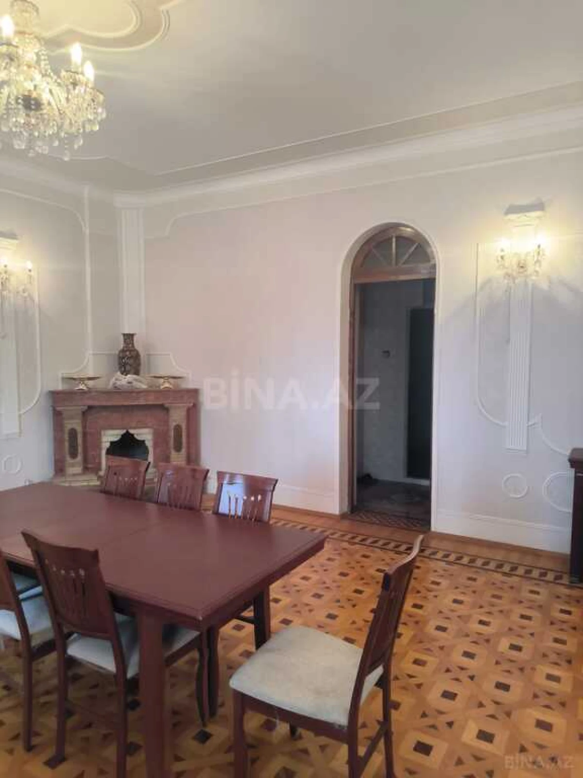 Satılır 5 otaqlı həyət evi 360 m²