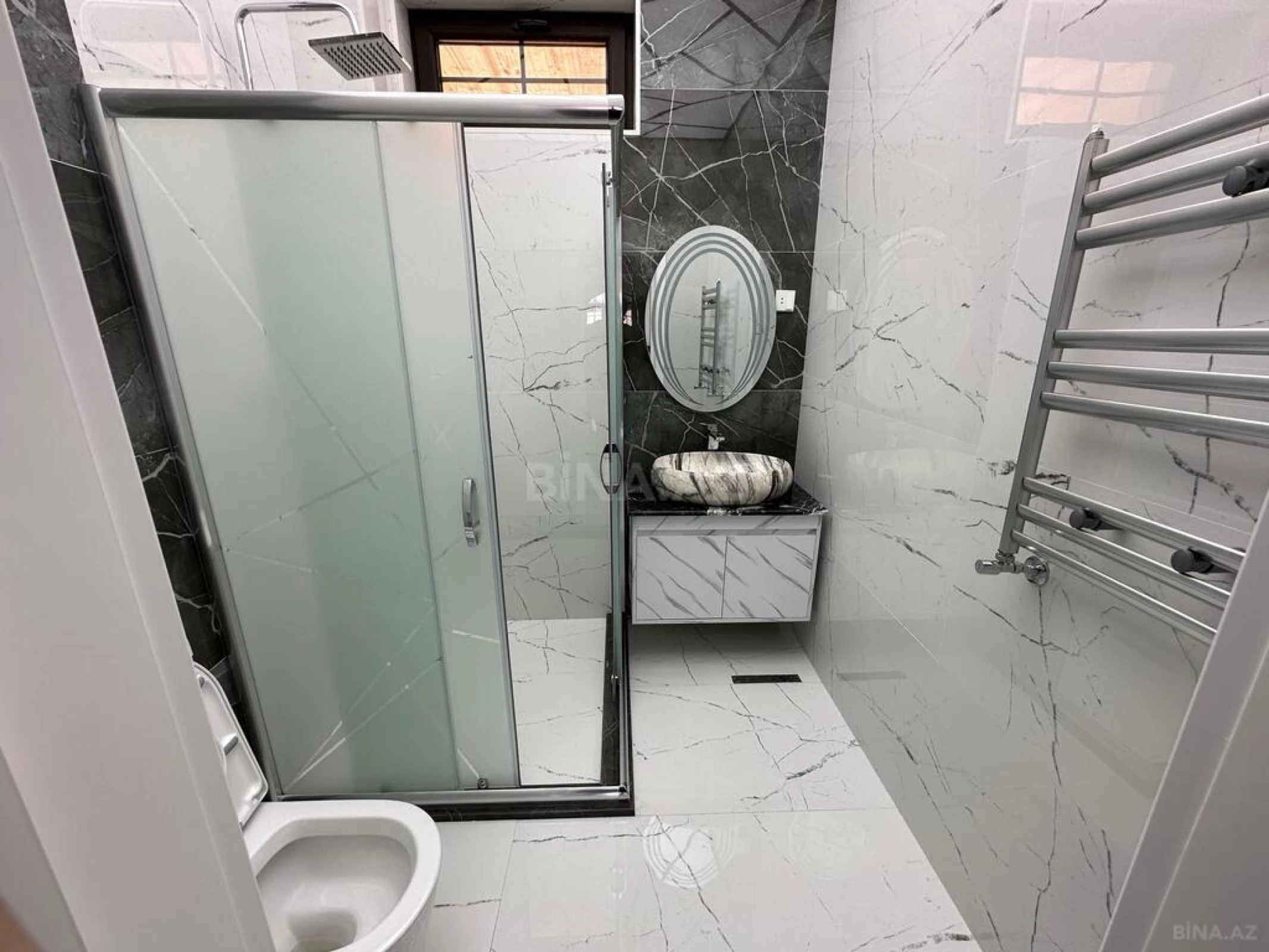 Satılır 7 otaqlı həyət evi 340 m²