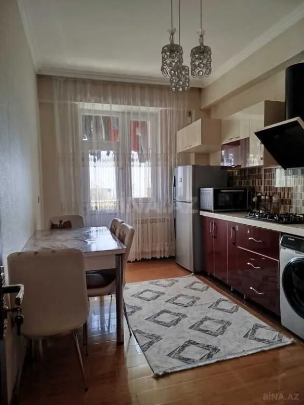 Satılır 3 otaqlı mənzil 91 m²