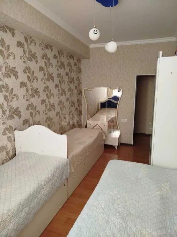 Satılır 3 otaqlı mənzil 91 m²
