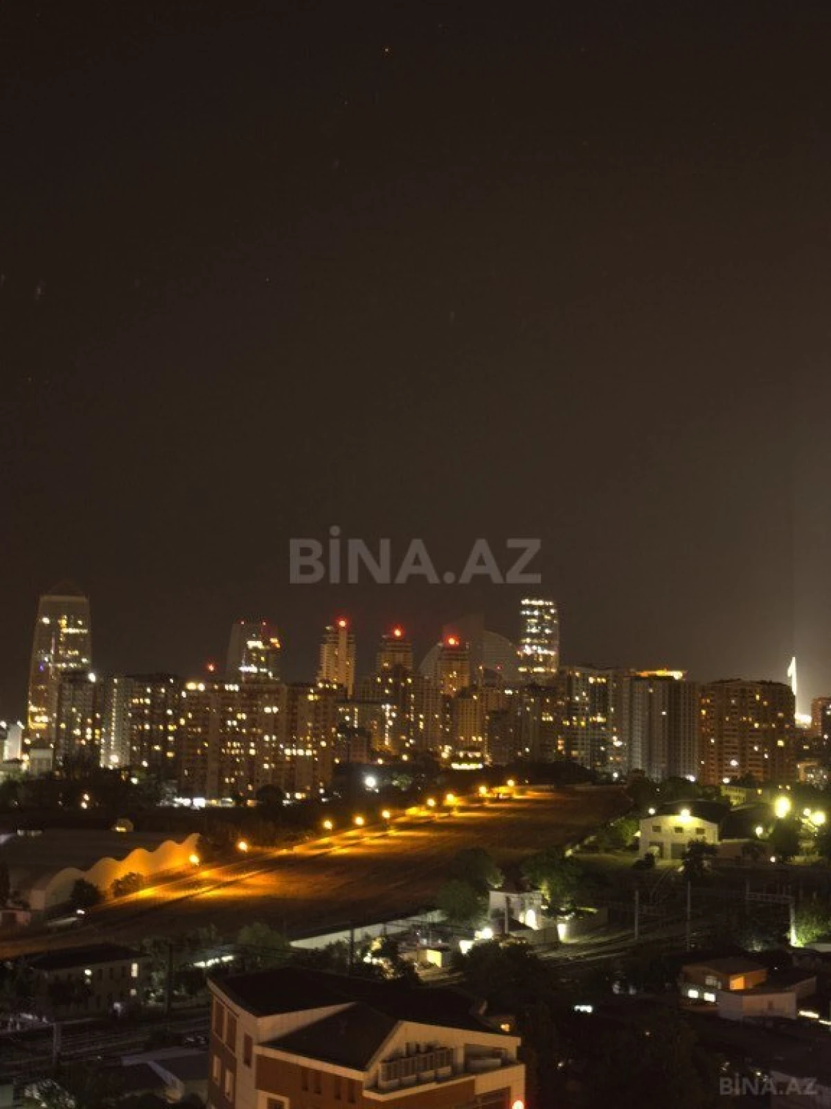 Kirayə verilir 2 otaqlı mənzil 75 m²