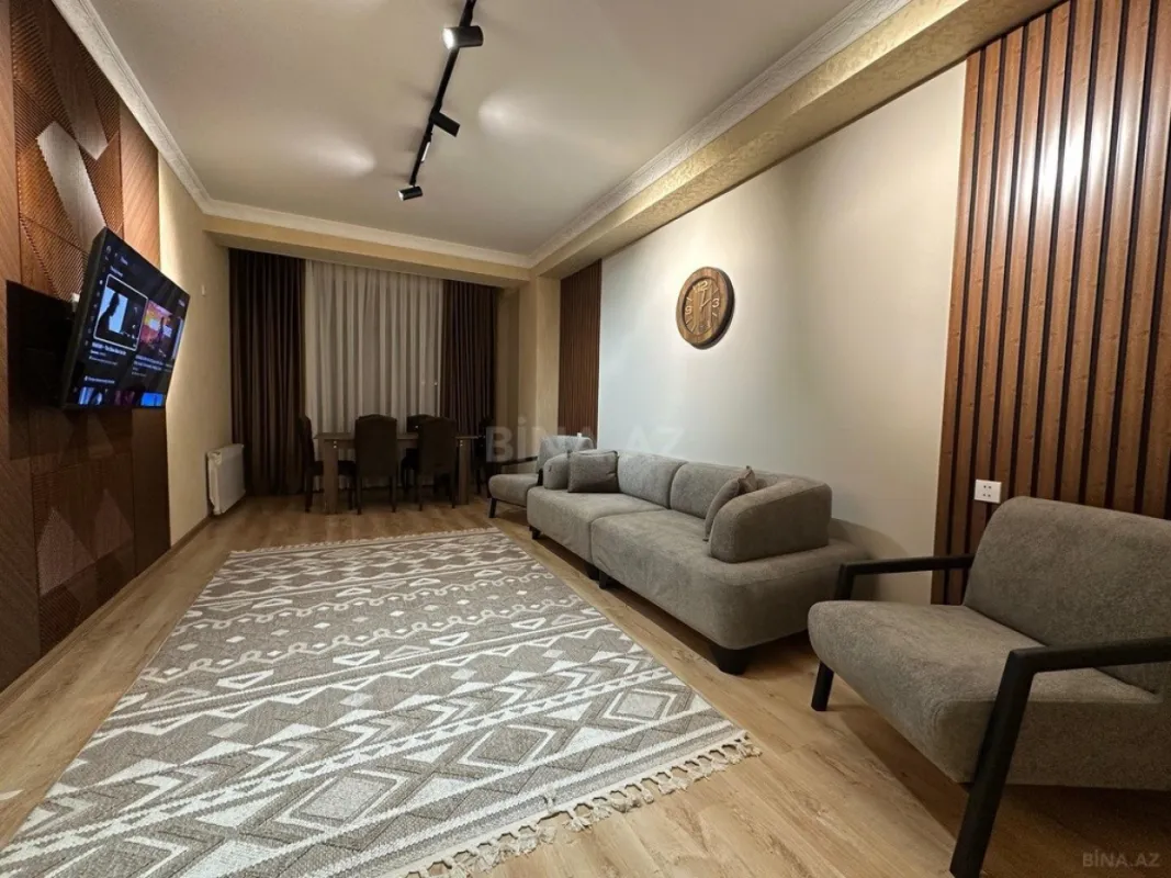 Kirayə verilir 2 otaqlı mənzil 75 m²