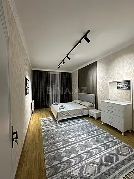 Kirayə verilir 2 otaqlı mənzil 75 m²