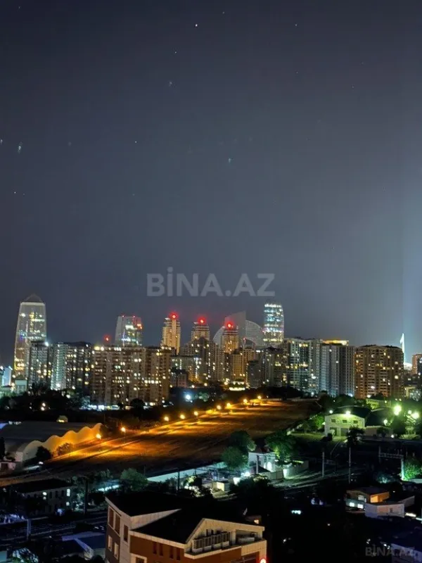 Kirayə verilir 2 otaqlı mənzil 75 m²