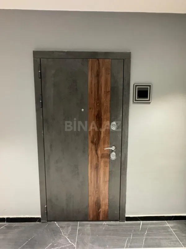 Satılır 3 otaqlı mənzil 158 m²