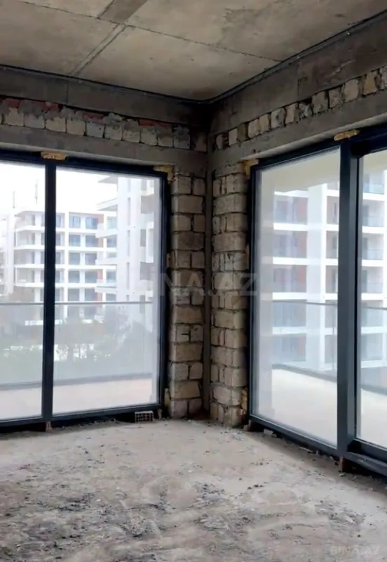 Satılır 2 otaqlı mənzil 99 m²