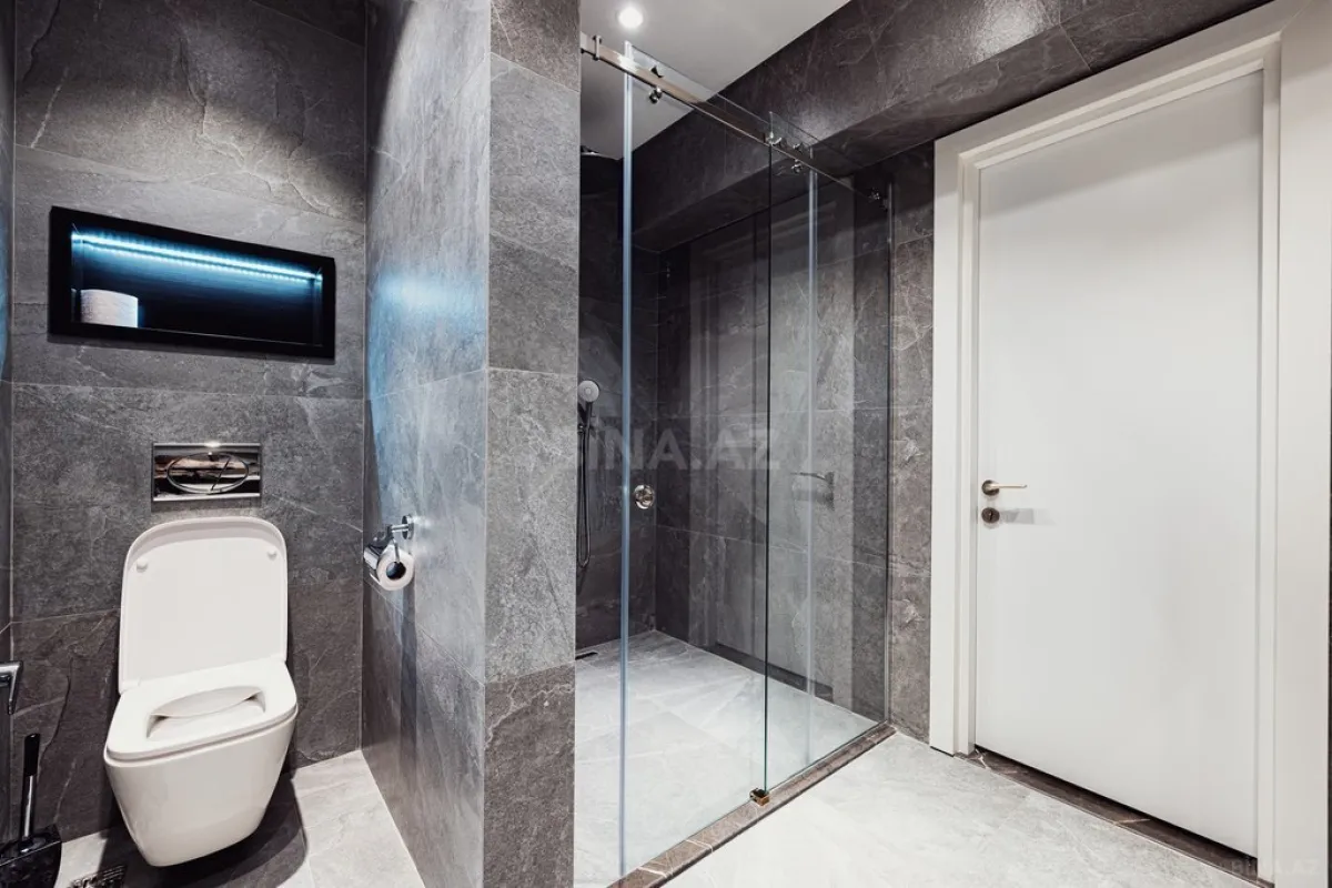 Satılır 3 otaqlı mənzil 150 m²