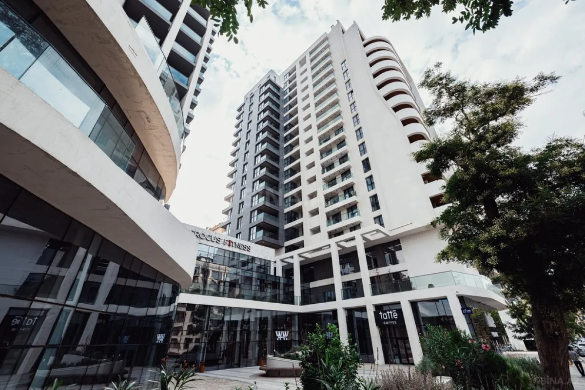 Satılır 3 otaqlı mənzil 150 m²
