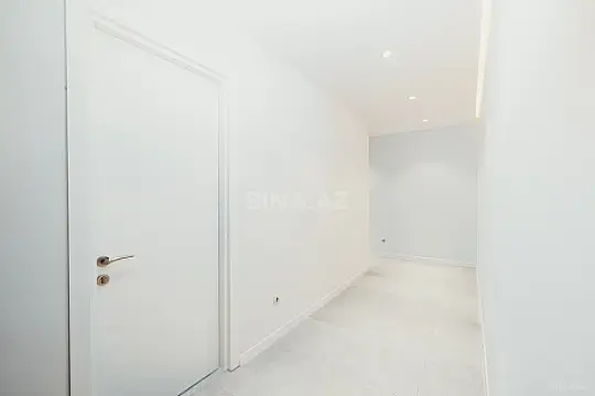 Satılır 3 otaqlı mənzil 150 m²