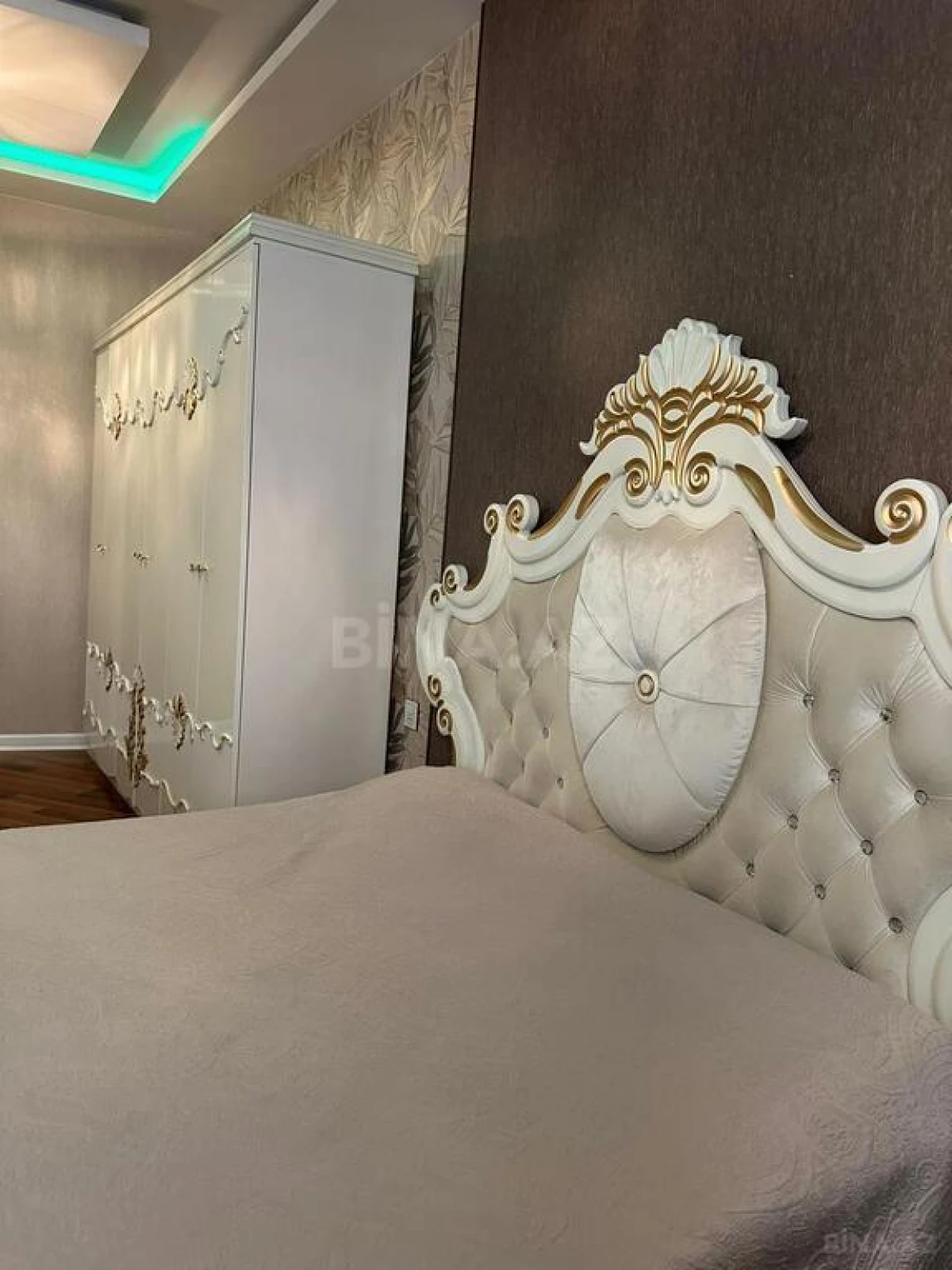 Kirayə verilir 3 otaqlı mənzil 115 m²