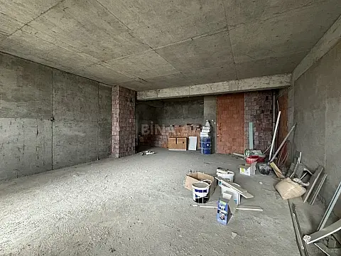 Satılır 3 otaqlı mənzil 157 m²